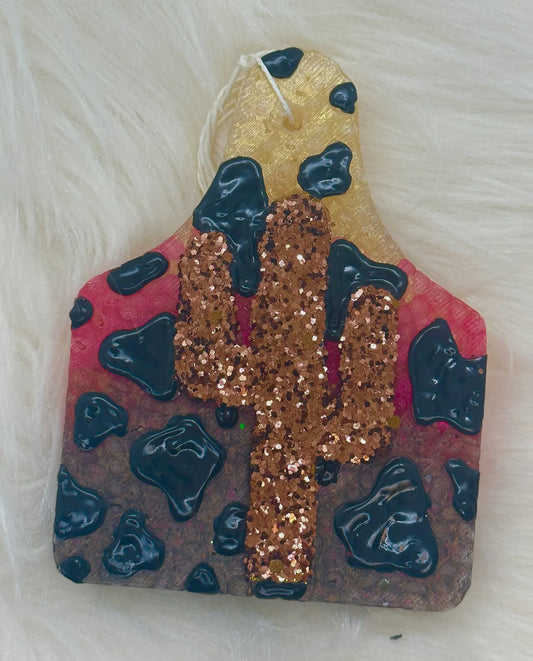 Ombré Cow Tag Freshie