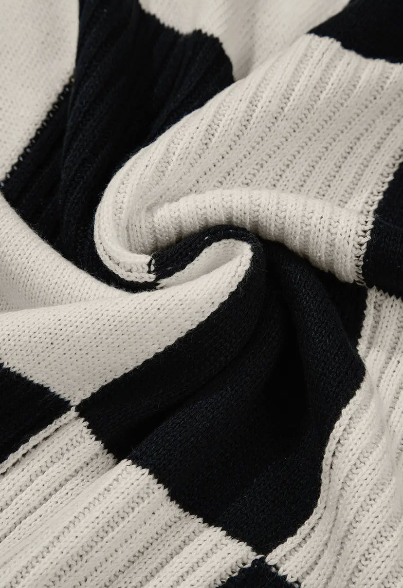 Checkered Black Short Sleeve Sweater